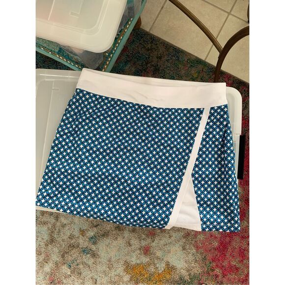 Callaway True Sculpt Opti-Dri Blue Geo Wrap Golf Skort NWOT with beautiful - Picture 9 of 9